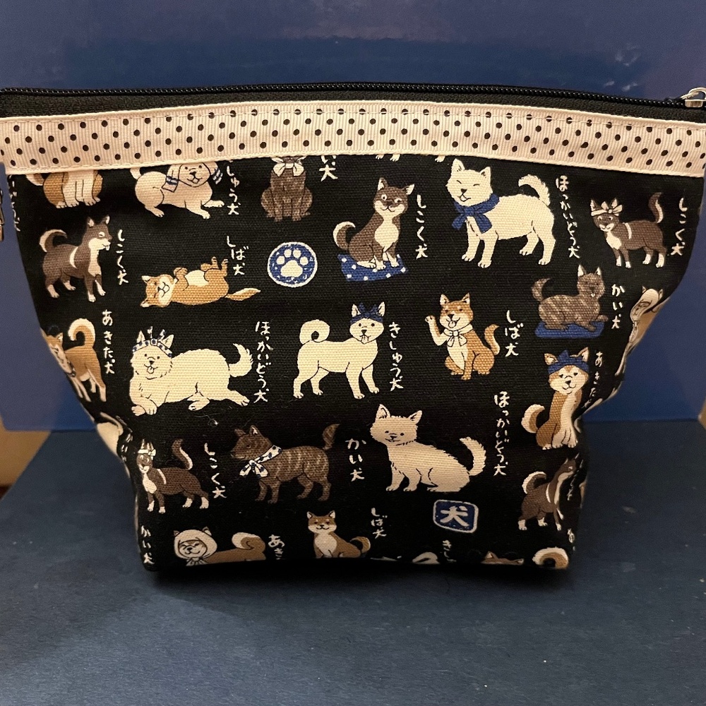 NWOT cute dog print cosmetic bag travel pouch